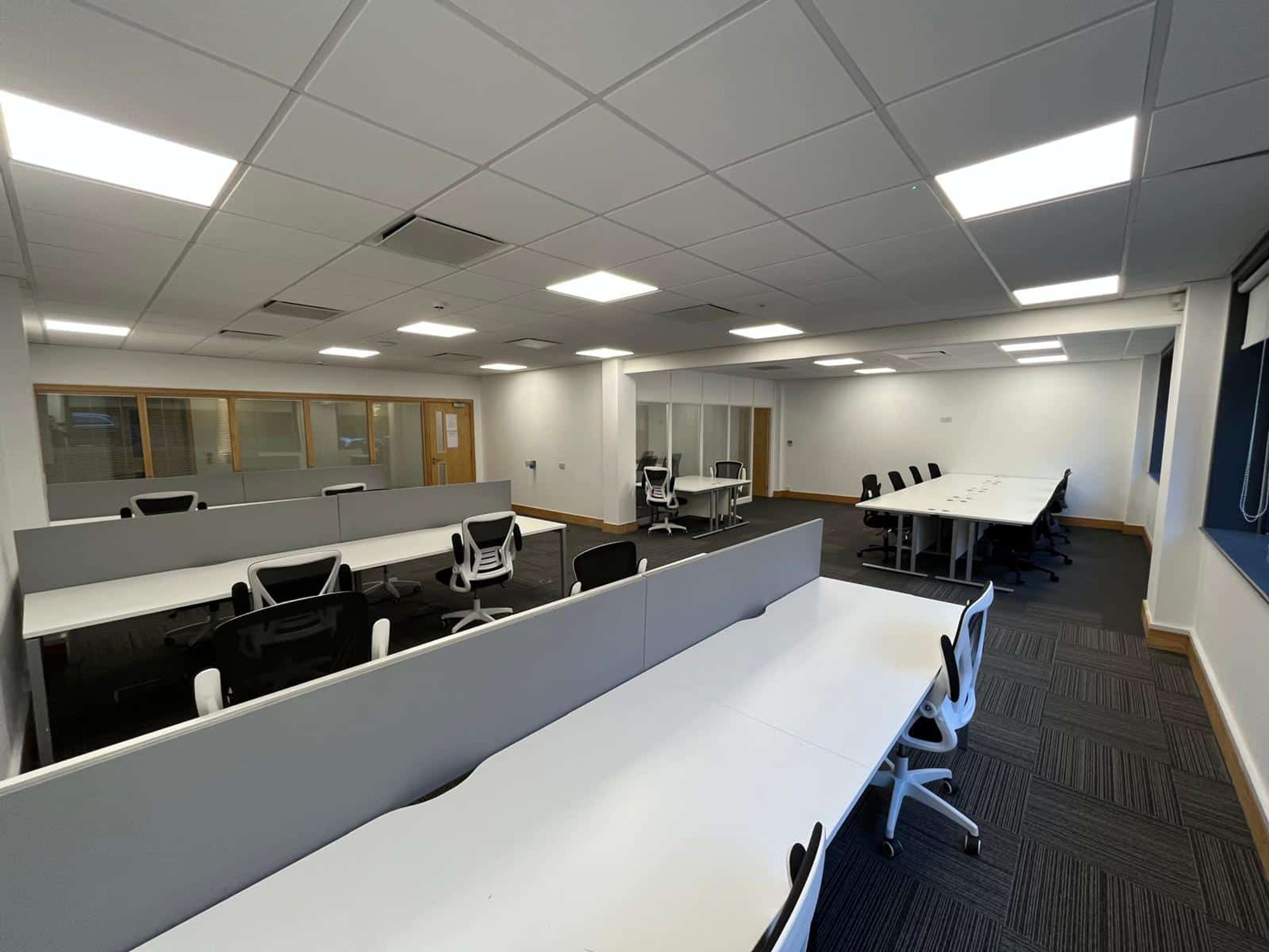 A 1134 sqft 22 person serviced office at Hope Park City Gateway